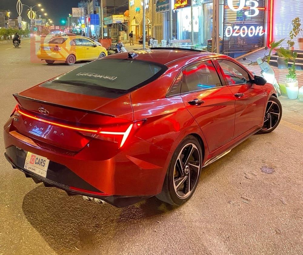 هیۆندای ئەلەنترا